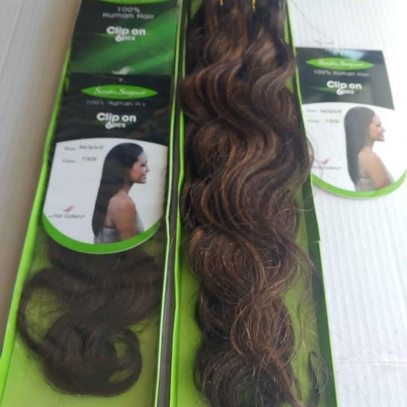 Light Auburn & Black mixed New Wavy 18